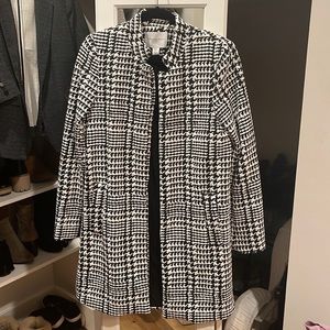 Carolina Belle Houndstooth long coat.